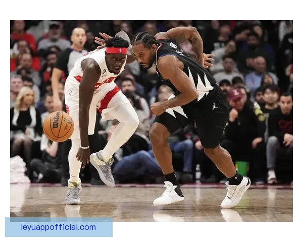 小卡手腕带伤征战猛龙全场坚持展现顽强斗志